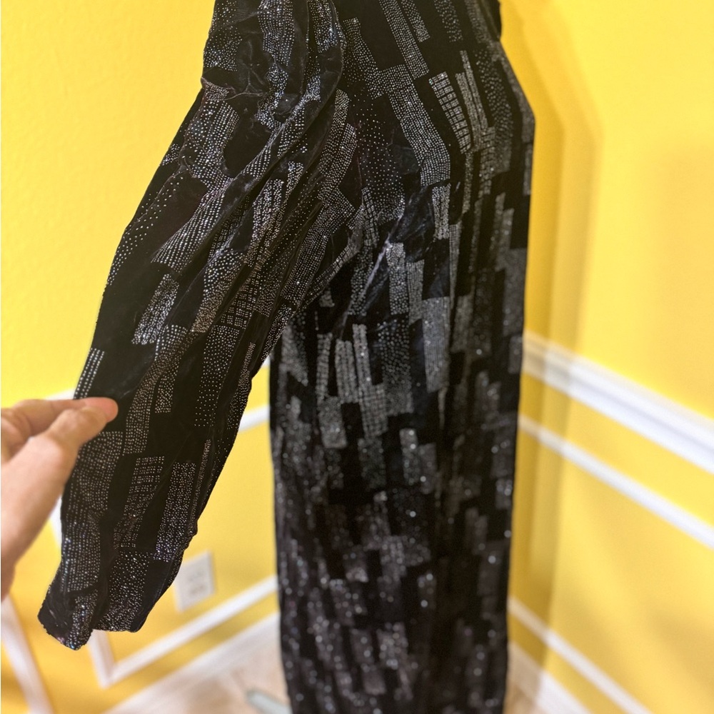 Neiman Marcus Black and Silver Patterned Dress - Picture 6 of 17